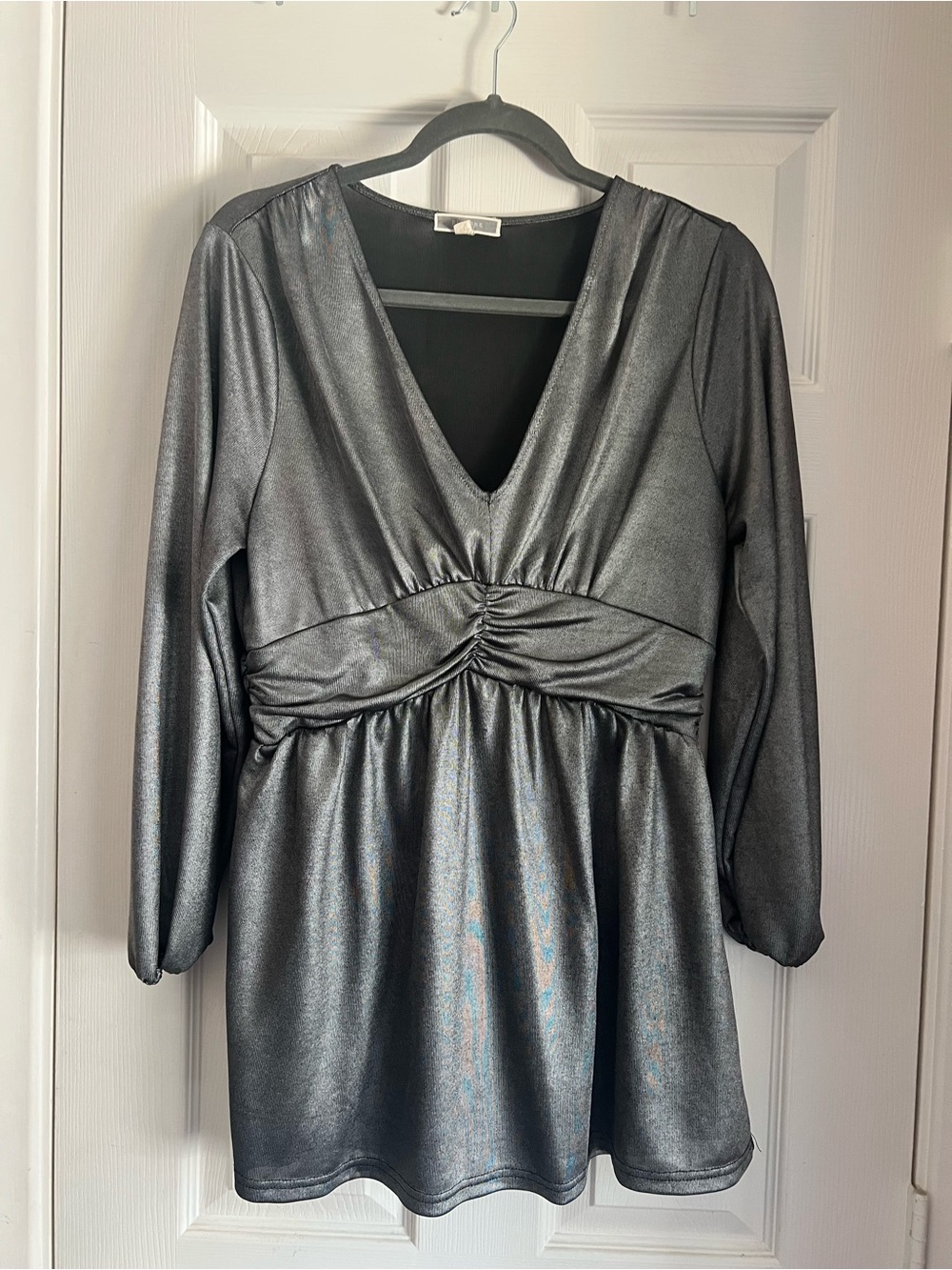 Shimmery V-Neck Long Sleeve Dress in Silver
